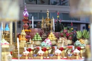 ฝันถึงเครื่องบูชา